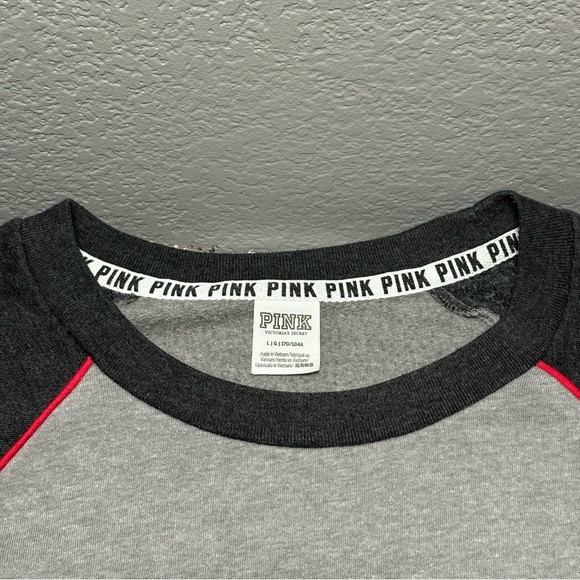 PINK Victoria's Secret Women’s Large Gray and Black Sweatshirt with Red Trim - Picture 6 of 11
